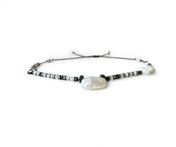 Mother of Pearl with Pendant Hand-Knitted Choker